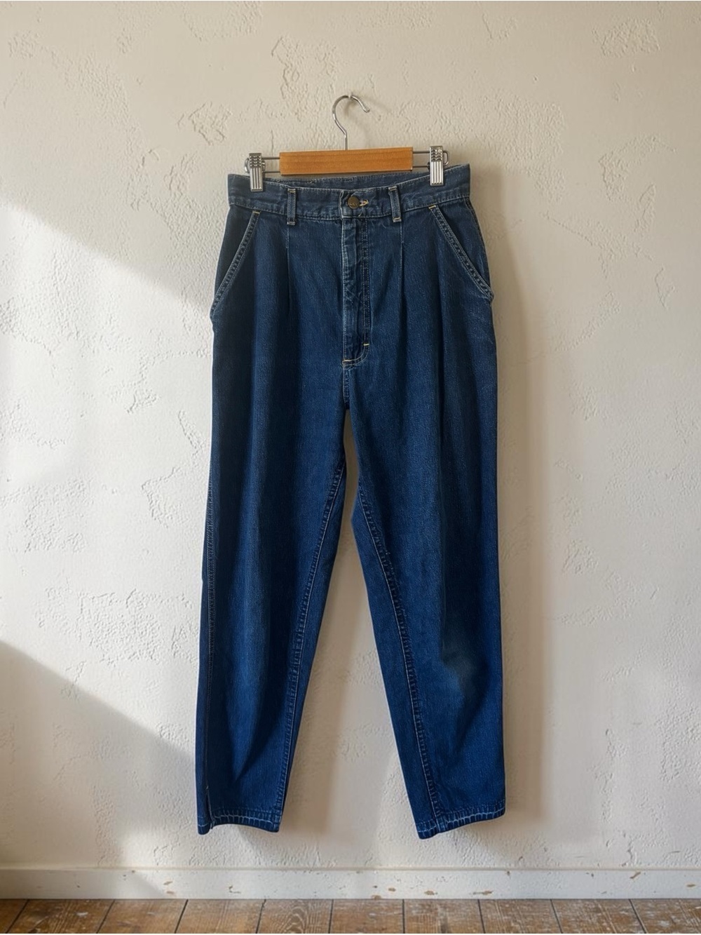 Lee Vintage 1990’s high rise paperbag tapered leg dark wash Relaxed Fit Jeans